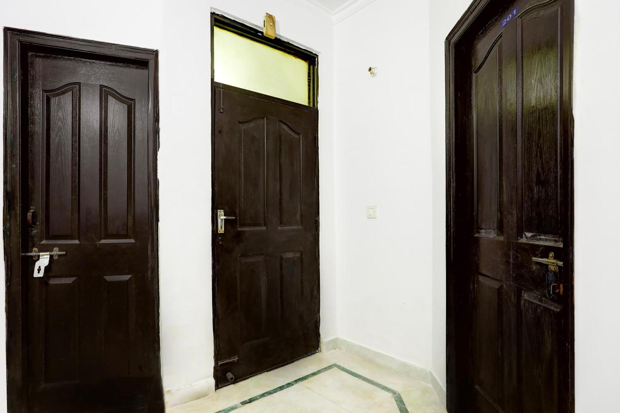Malviya - Begampur * New Delhi