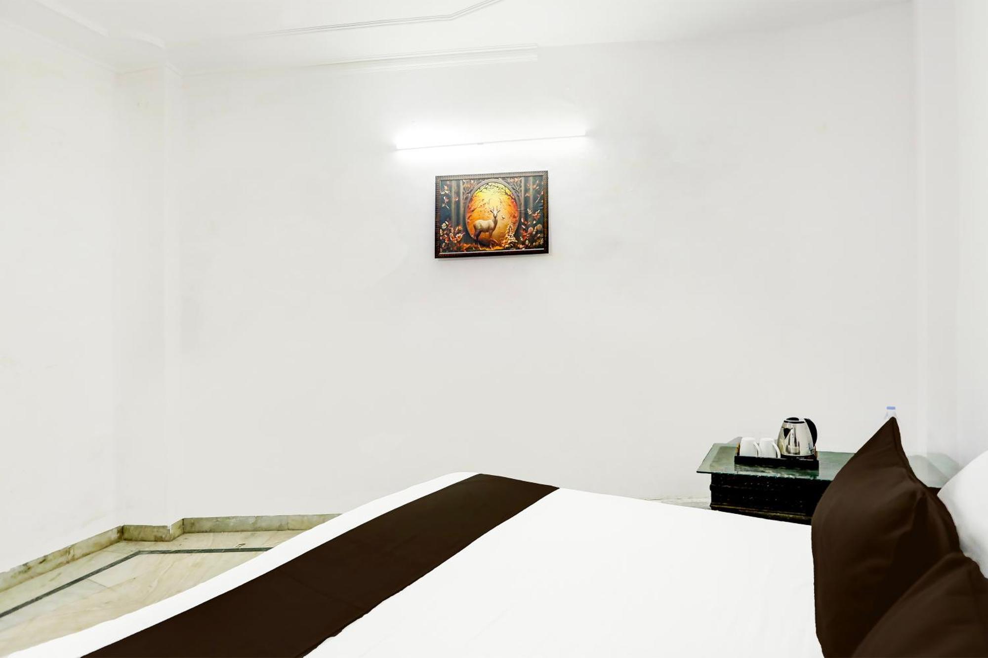 Bed & Breakfast Malviya - Begampur New Delhi
