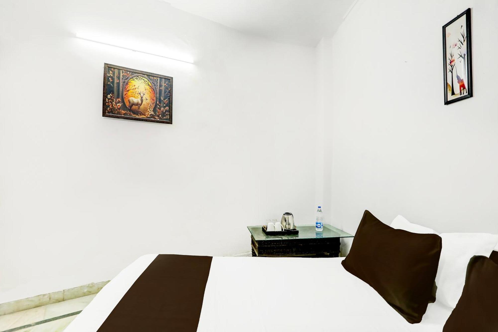 Bed & Breakfast Malviya - Begampur New Delhi