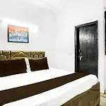 Smart Stay - Above Kfc Main Market