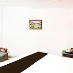Smart Stay - Above Kfc Main Market